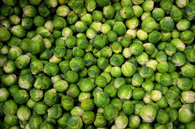 can i put brussel sprouts in vegetable soup