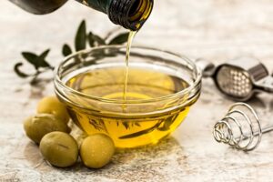 is vegetable oil safe for dogs